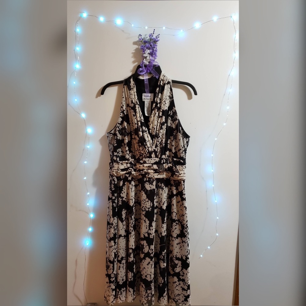 Kathy Roberts Black and Creamish Floral Dress